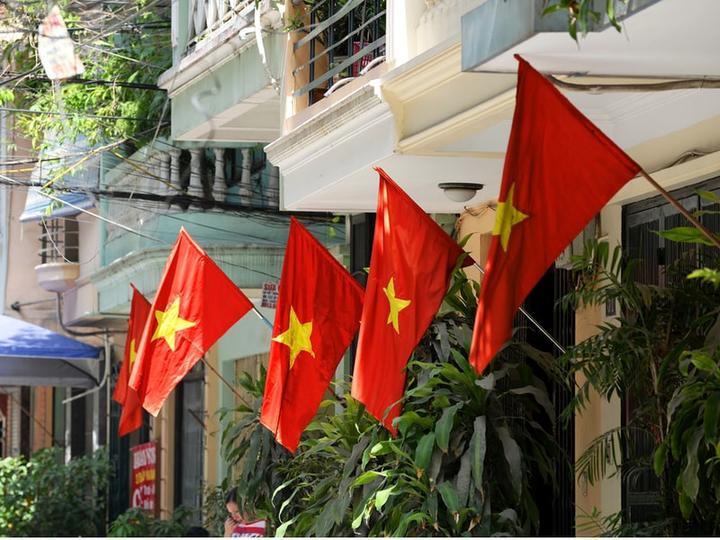 Mỹ Tâm: Họa mi tóc nâu và mối quan hệ với học trò