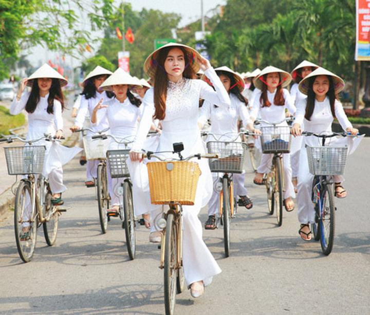Từ Khuyết Tật Đến Triệu View: Câu Chuyện Cảm Hứng Của Tuấn Anh