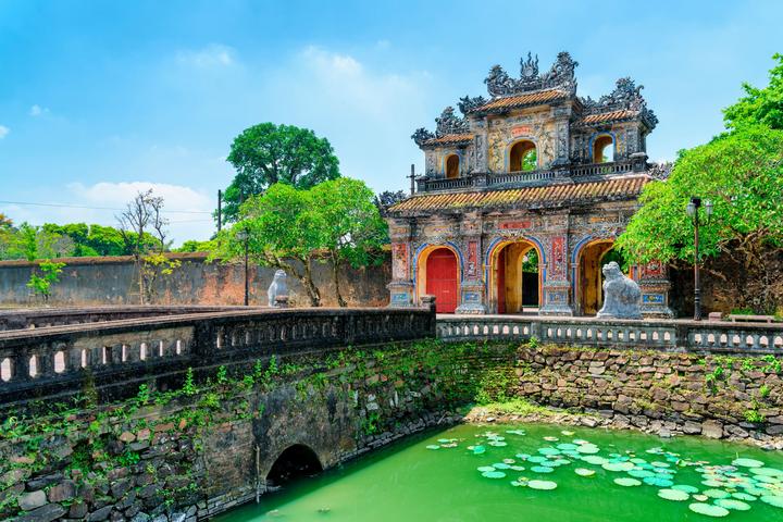 Tận dụng 