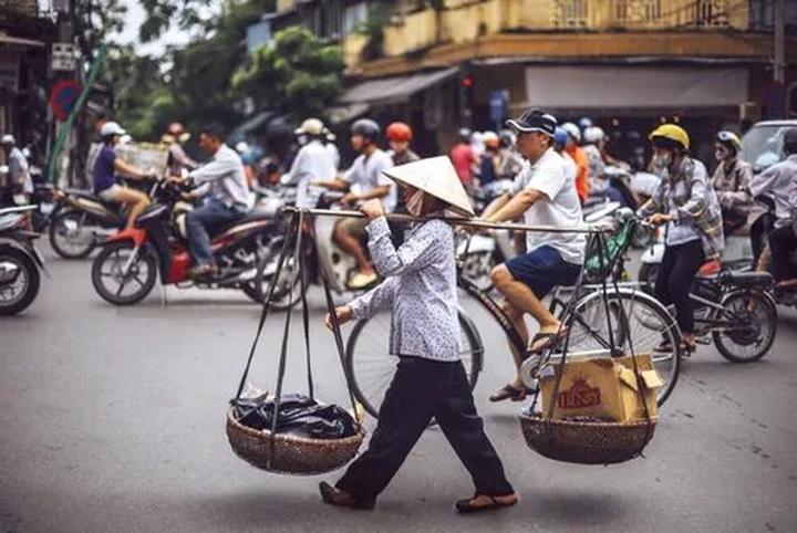 Từ Nhà Sáng Tạo Nhỏ Bé Đến Doanh Nghiệp Lớn Mạnh: Chinh Phục Thị Trường Video Ngắn Cùng Hotspot Matrix